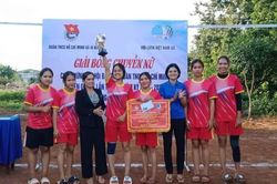Chư Sê: Hơn 50 vận động viên tham gia giải bóng chuyền nữ