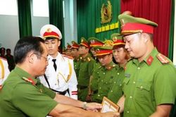 Chính trị - Xã hội Pháp luật - Cuộc sống Xác minh, xử lý hơn 18.000 tin liên quan đến an ninh trật tự