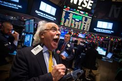 Dow Jones tăng 754 điểm, dòng tiền chuẩn bị đổ vào thị trường
