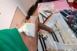 Nữ shipper bị đánh đập vì giao sai màu áo ở Singapore