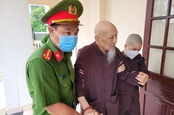 Xét xử Lê Tùng Vân và đồng phạm trong vụ 'Tịnh thất bồng lai': Tất cả 6 bị cáo đều phủ nhận nội dung cáo trạng đã truy tố