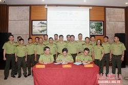 Bảo vệ rừng, quản lý lâm sản và PCCCR vùng giáp ranh