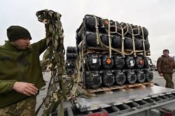 Anh sẽ bơm thêm vũ khí cho Ukraine