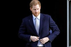 Hoàng tử Harry có thể kiện chính phủ Anh