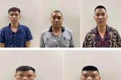Hà Nội: Bắt 5 đối tượng để điều tra hành vi cho vay nặng lãi