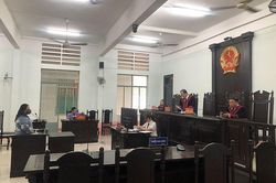 Vờ hứa hẹn giúp tại ngoại để chiếm đoạt tiền