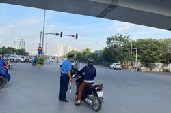 Hà Nội: Tiếp tục phân luồng một số nút giao thông đến 22/10