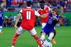 Arsenal 4-0 Chelsea: Jesus tiếp tục bùng nổ, Koulibaly ra mắt không như ý