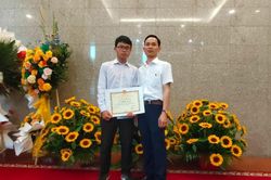 Những tình tiết gây bất ngờ của ba thủ khoa toàn quốc ở Hà Nội
