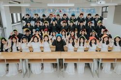 Thầy Hiệu trưởng tiết lộ về nam sinh duy nhất trở thành thủ khoa đạt 30 điểm tuyệt đối: Nói 'không' với điện thoại, tính cách gây bất ngờ