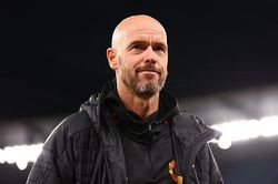 HLV Ten Hag ra quy định lạ ở Man United