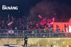 Những tật xấu đang hủy hoại bóng đá chuyên nghiệp