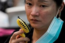 Trung Quốc: Hàng triệu người được kêu gọi ở nhà vì sóng nhiệt