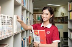 Hoa hậu Lương Thùy Linh tốt nghiệp Đại học Ngoại thương loại xuất sắc