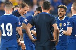 Mùa du đấu thảm họa của Chelsea