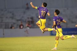 Nhìn lại vòng 9- V. league 2022: Đầu bảng động, đáy bảng tĩnh