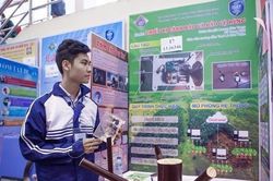 Hòa Bình bác đề xuất mời giáo sư, phó giáo sư về trường chuyên
