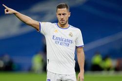 Real Madrid thất bại thảm hại khi thử nghiệm Hazard đá số 9 ảo