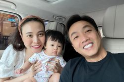 Bà xã Cường Đô La đăng ảnh ái nữ, background tiền tỷ phía sau khiến netizen trầm trồ