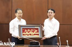 Thành phố Đà Nẵng và tỉnh Hậu Giang chia sẻ kinh nghiệm xây dựng Đảng, phát triển kinh tế-xã hội