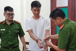 Bắt đại lý cấp 2 giao dịch 300 tỷ đồng của đường dây đánh bạc Phan Sào Nam
