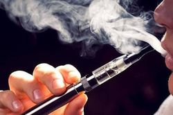Ngành y tế 'còng lưng' phòng chống bệnh không lây nhiễm, nếu thí điểm kinh doanh thuốc lá điện tử sẽ để lại hậu quả nặng nề