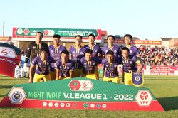 Tấm gương Hà Nội FC