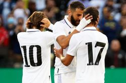 Real Madrid 2-2 Club America: Benzema lập công nhưng Real vẫn hòa