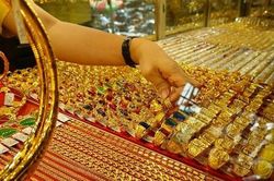 Chênh lệch mua vào – bán ra 2 triệu đồng/lượng, nhà đầu tư lỗ nặng