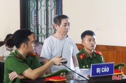 Hà Tĩnh: 8 năm tù giam cho người chồng dùng dao chém vợ