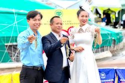 Hoa hậu – Tiến sĩ Võ Thị Ngọc Giàu dành trọn tâm huyết vì sự phát triển của ngành tôm