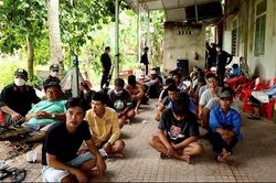 Phá trường gà, thu giữ gần 250 triệu đồng