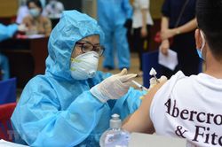 Số ca mắc COVID-19 tăng trở lại, Thủ tướng chỉ đạo đẩy nhanh tiêm vaccine