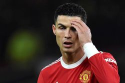 Chuyển nhượng MU: Sau cùng, Ronaldo sẽ chọn lối nào?
