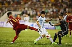 Lisandro Martinez: Từ kép phụ kèm lỗi Đức Chinh đến tân binh 55 triệu euro của Man United