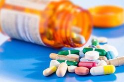 Ngất xỉu, toàn thân tím tái vì tự ý sử dụng kháng sinh Penicillin