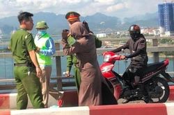 Hé lộ nguyên nhân, người phụ nữ 38 tuổi nghĩ quẩn định nhảy cầu Bãi Cháy tự tử