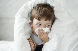 Dấu hiệu cần đưa trẻ đến bệnh viện ngay khi mắc cúm A