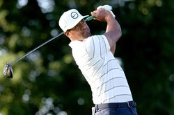 Rocket Mortgage Classic: Tony Finau dẫn đầu sau vòng đấu đầu tiên