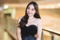 Con gái Kiatisuk đẹp như hoa hậu, khiến Văn Toàn 'đặt chỗ' gọi bố vợ