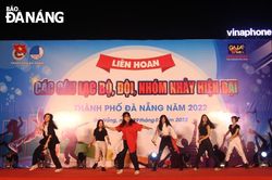Sôi nổi liên hoan các câu lạc bộ, đội, nhóm nhảy hiện đại thành phố năm 2022