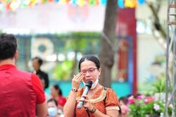 Làm cha mẹ không phải chỉ theo bản năng mà cũng cần phải học