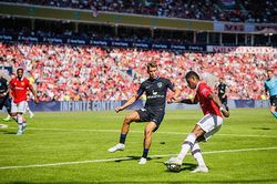 MU 0-1 Atletico Madrid: Fred thẻ đỏ, 'Quỷ đỏ' nhận thất bại đầu tiên dưới thời Ten Hag