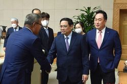 Thủ tướng Phạm Minh Chính làm việc với đại diện tổ chức, hiệp hội doanh nghiệp Hàn Quốc tại Việt Nam