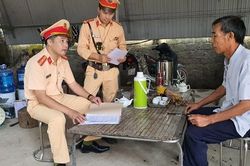 Vắng bóng xe tải 'khủng' cơi nới thành thùng chạy trên địa bàn tỉnh Tuyên Quang