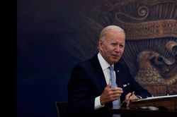 Ông Biden tái dương tính với SARS-CoV-2