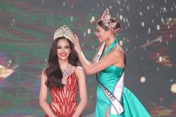 Tân Hoa hậu Hoàn vũ Thái Lan: 'Nếu Anna làm được, ai ai cũng làm được'