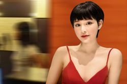 Rộ tin Hiền Hồ sẵn sàng trở lại showbiz, bài hát mới cũng đã thu âm xong?