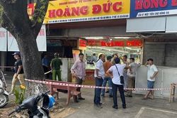 Phó Giám đốc Công an tỉnh trực tiếp thuyết phục tên cướp tiệm vàng buông súng AK đầu hàng
