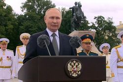 Ông Putin ký học thuyết hải quân mới, bảo vệ lợi ích các vùng biển bằng mọi giá
